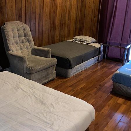 טורונטו Private Rooms 5 Min Finch West Subway - York University מראה חיצוני תמונה