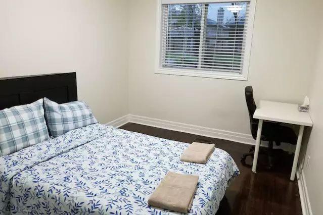 טורונטו Private Rooms 5 Min Finch West Subway - York University מראה חיצוני תמונה