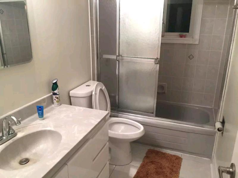 טורונטו Private Rooms 5 Min Finch West Subway - York University מראה חיצוני תמונה