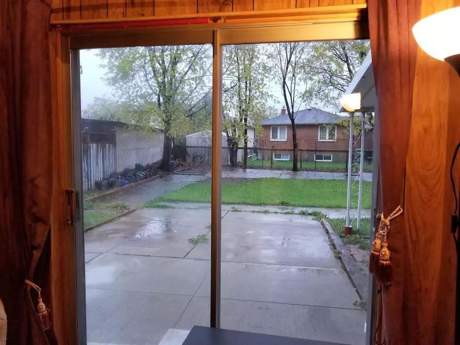 טורונטו Private Rooms 5 Min Finch West Subway - York University מראה חיצוני תמונה