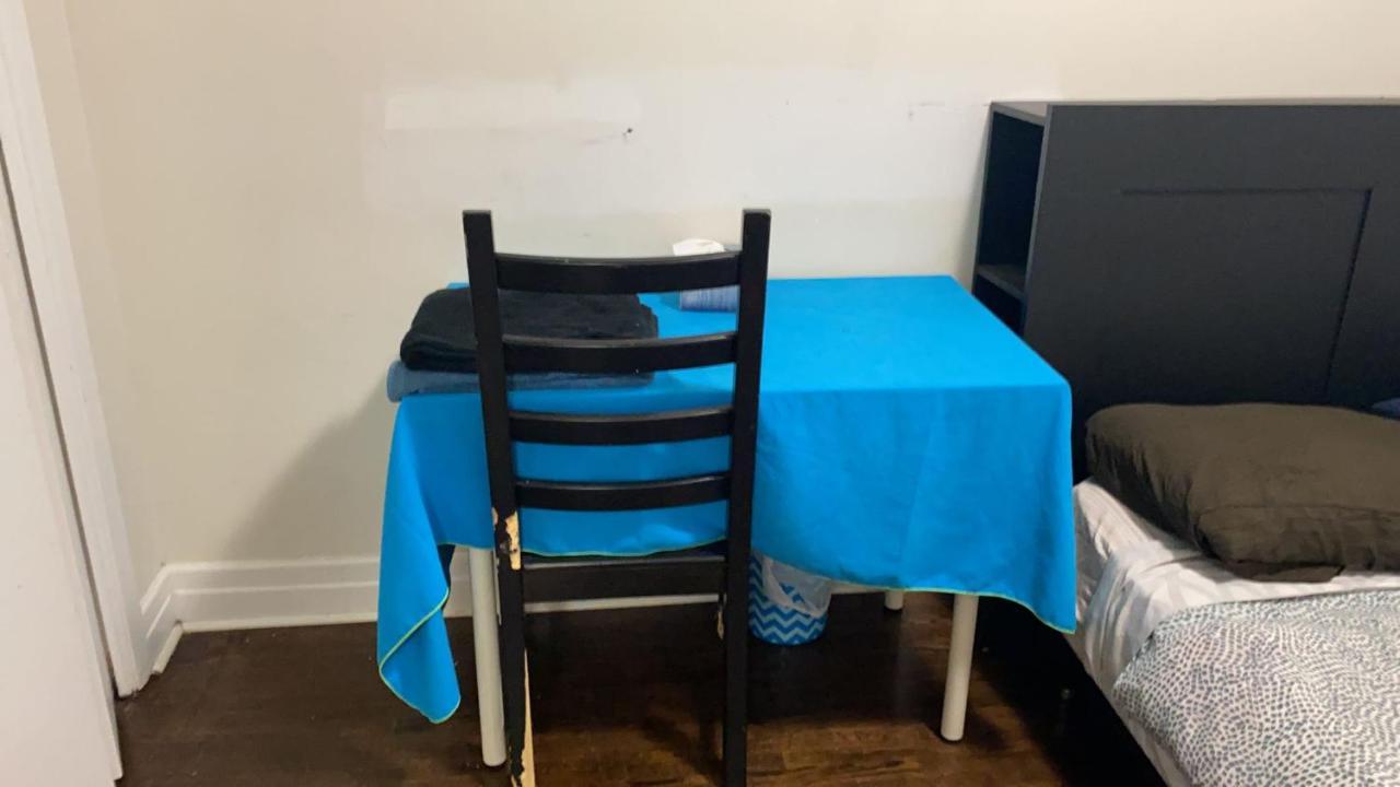 טורונטו Private Rooms 5 Min Finch West Subway - York University מראה חיצוני תמונה