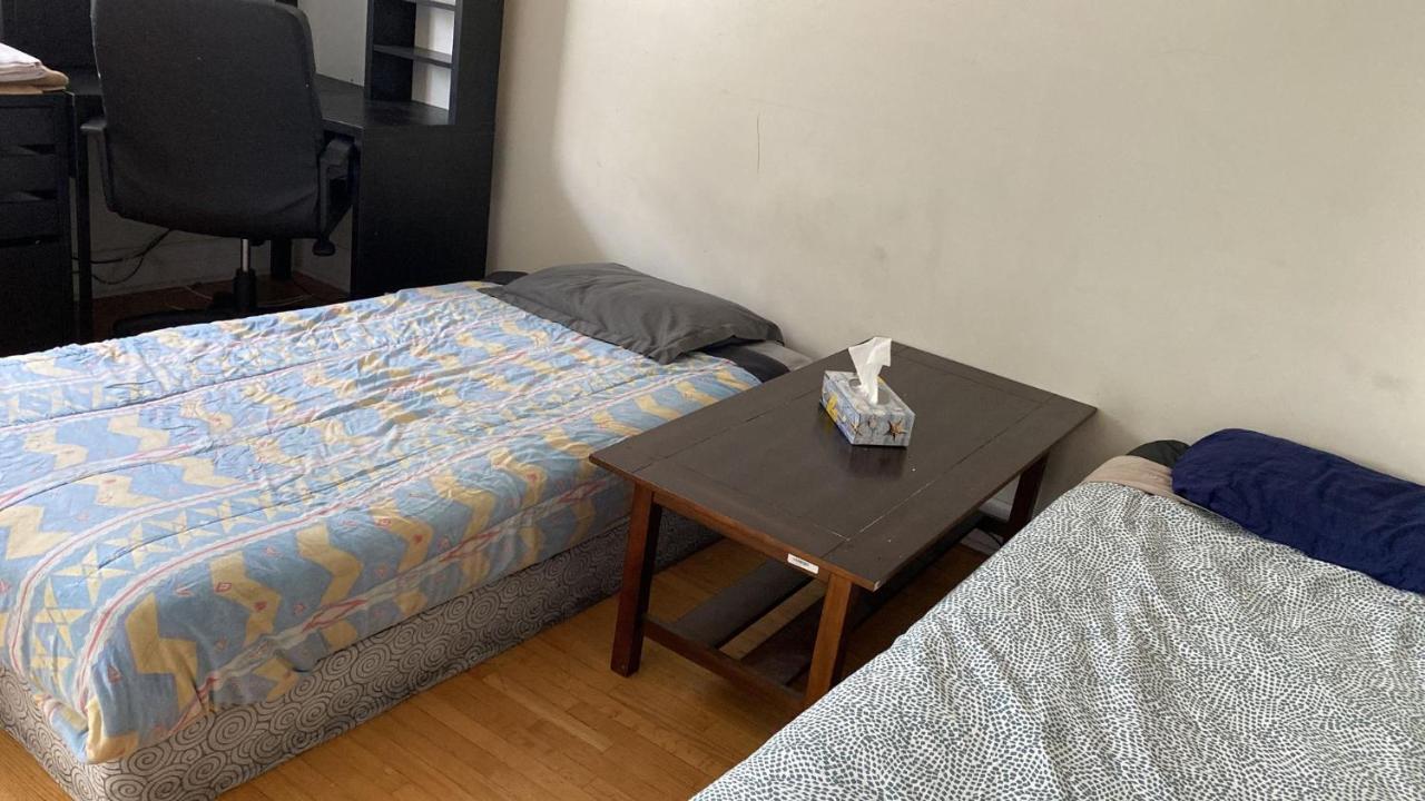 טורונטו Private Rooms 5 Min Finch West Subway - York University מראה חיצוני תמונה